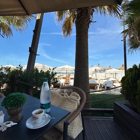 Nest * Durrës
